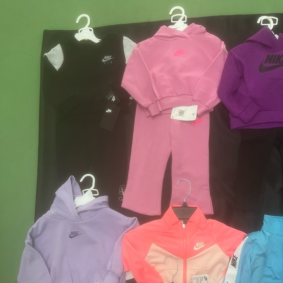 NWT Nike 2t SOLD ALREADY - Picture 2 of 7